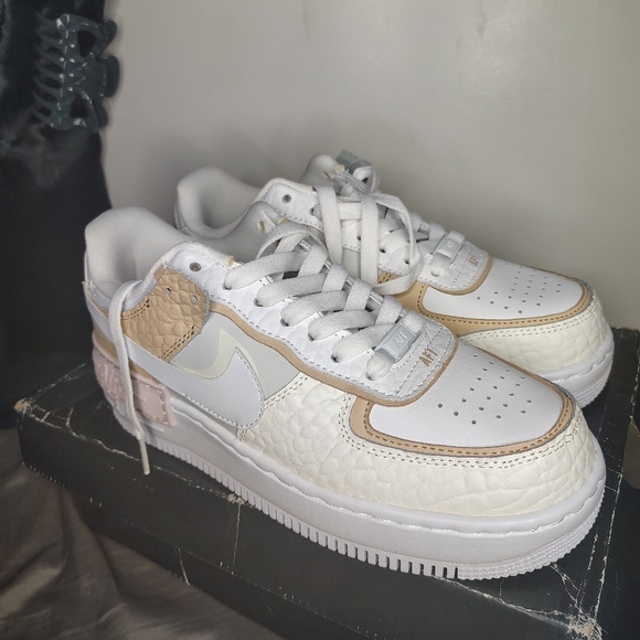Nike White and Tan Athletic Shoes with Iconic Air Force 1 Design - Picture 1 of 7
